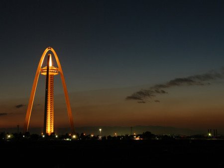 twin-arch-japan